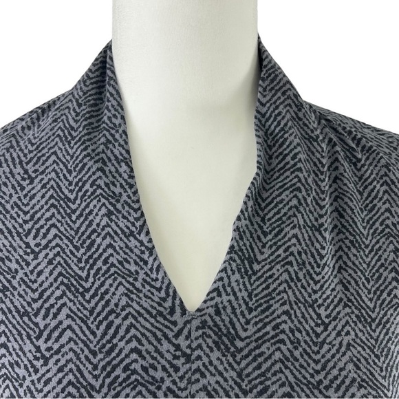 Talbots Petites Size LP Long Sleeved Animal Print Blouse - Picture 2 of 11